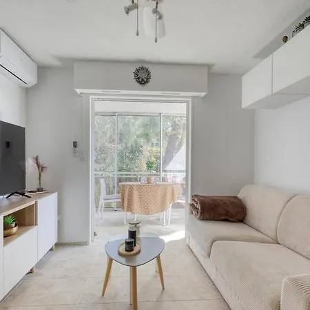 T2 Cosy , A Pied, Clim Et Parking Apartament